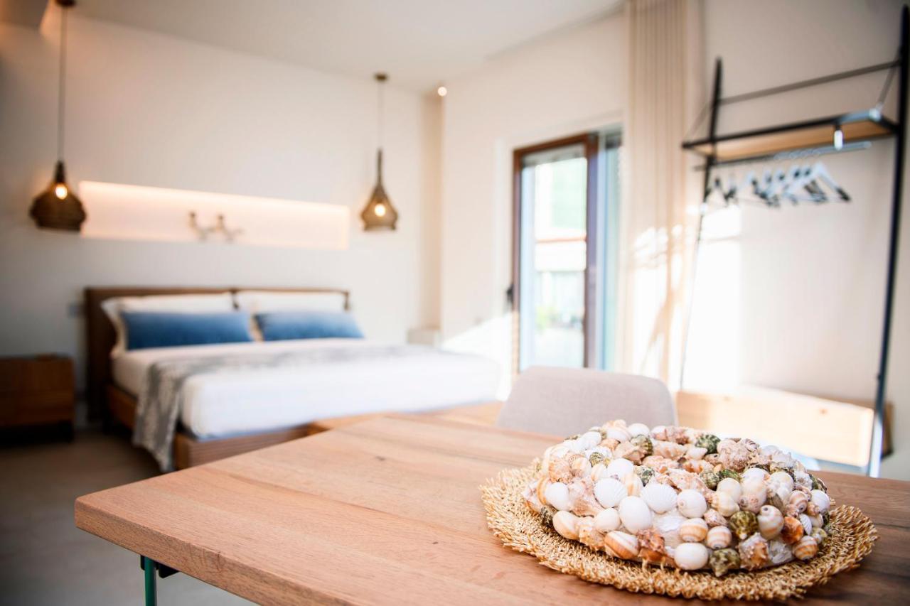 Vistamare Suite & Room Marina di Campo Bagian luar foto