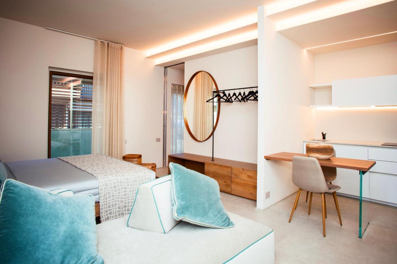 Vistamare Suite & Room Marina di Campo Bagian luar foto